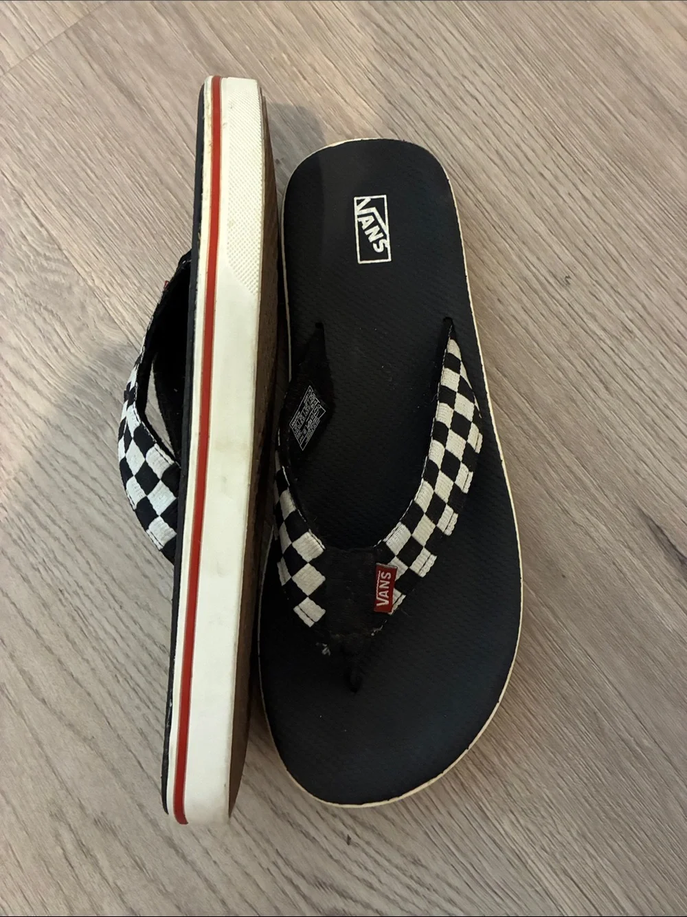 Vans mens Black & White Checkerboard Flip Flop Sandals